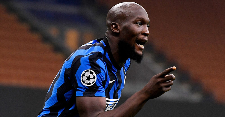 Barcelona look to Lukaku - Saturday's gossip