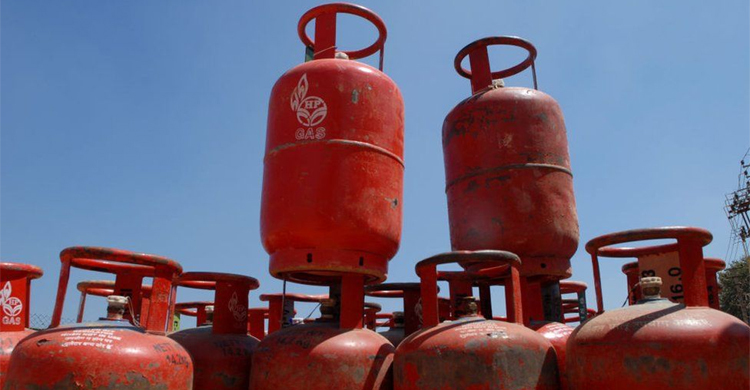 Millions hit hard as cooking gas prices soar in India
