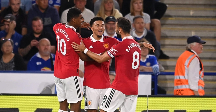 Sancho seals third successive win for Man Utd