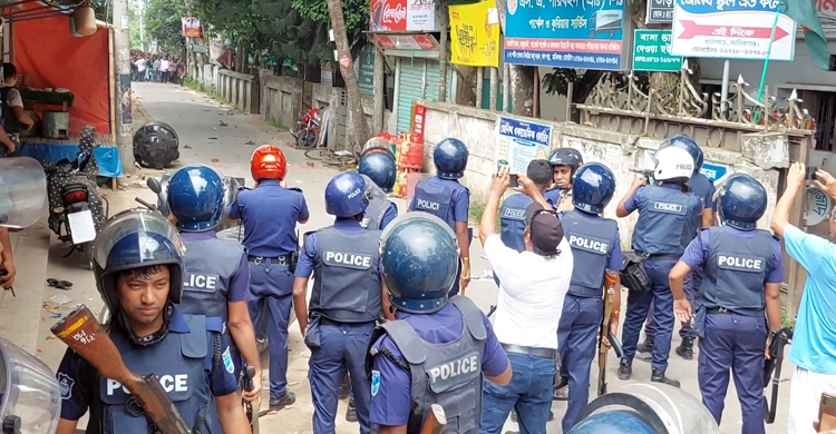 25 sued over Manikganj police-BNP clash