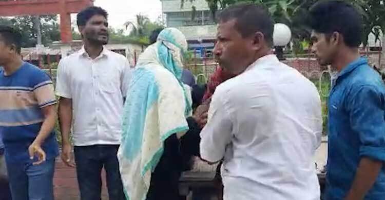 ইজিবাইক চালানো শিখতে গিয়ে বিদ্যুৎস্পৃষ্টে মৃত্যু | রোববার, ২৫ সেপ্টেম্বর ২০২২