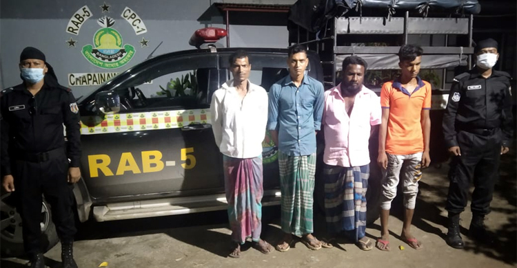 চাঁপাইনবাবগঞ্জে ৪ জুয়াড়ি গ্রেফতার