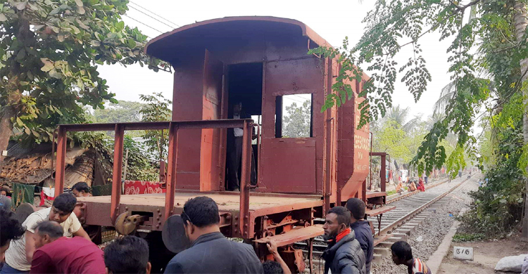 আড়াই ঘণ্টা পর খুলনার সঙ্গে সারাদেশের রেল যোগাযোগ স্বাভাবিক