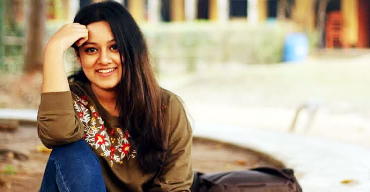 রোজা এলে মাকে খুব মিস করি : দীঘি