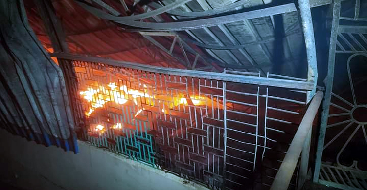 ফেনীর কারখানায় আগুনে ৩৫ কোটি টাকার ক্ষতি