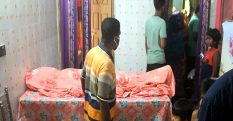 হোটেল থেকে আনা মোগলাই পরোটা খেয়ে প্রাণ গেল যমজ বোনের