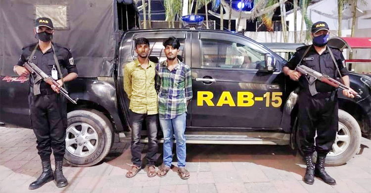 স্কুলছাত্রীকে সংঘবদ্ধ ধর্ষণের অভিযোগে আটক ২