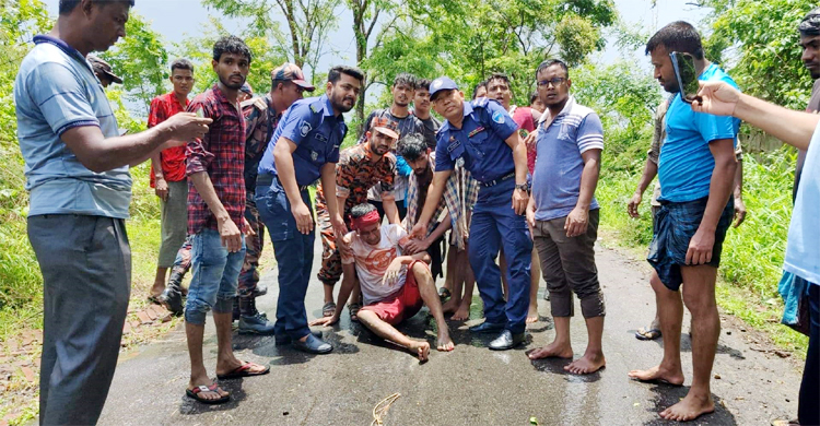 বান্দরবানে গাড়ি খাদে পড়ে বুয়েটের ৩ কর্মচারী নিহত | বৃহস্পতিবার, ২৬ মে ২০২২