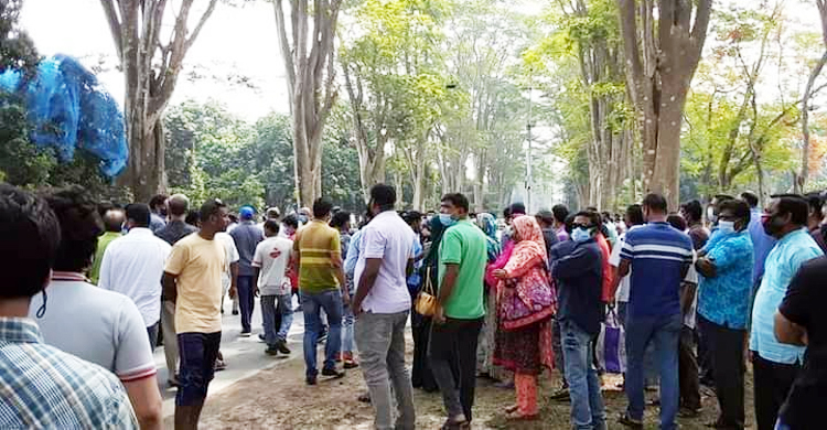 রাবির সিন্ডিকেট ঘিরে উত্তেজনা, সভা স্থগিত