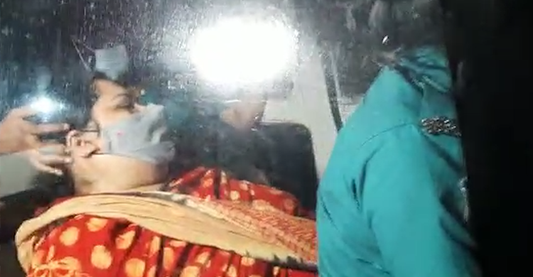 পাঁচ ঘণ্টা সচিবালয়ে আটকে রেখে সাংবাদিক রোজিনাকে নেয়া হলো থানায় | ১৭ মে ২০২১