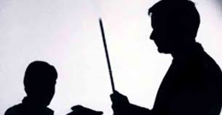 চুল ছোট না করায় শিক্ষার্থীকে বেত্রাঘাত, শিক্ষক বহিষ্কার