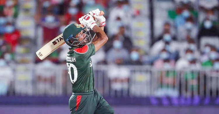 Bangladesh bat and pick Naim for Soumya