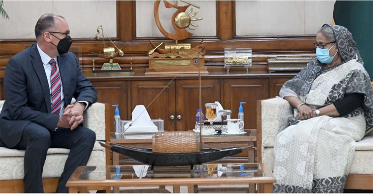 US envoy calls on PM, lauds Covid handling, vaccination in Bangladesh