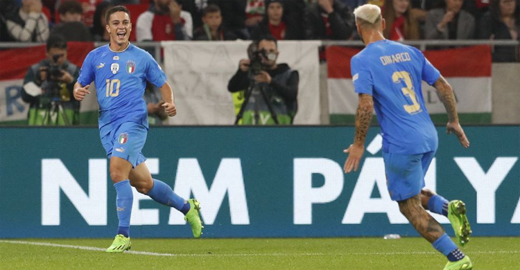 Italy beat Hungary to clinch spot in Nations League finals
