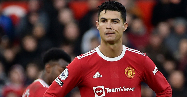 Ronaldo allowed to leave Man Utd - Tuesday's gossip