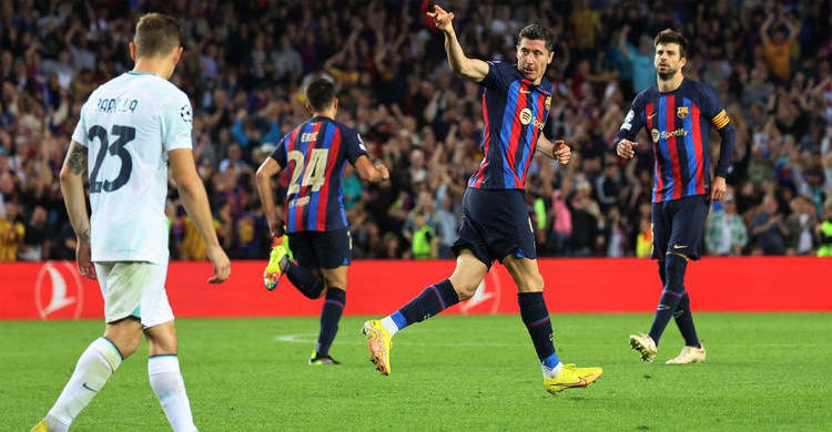 Barca on brink of Champions League after draw