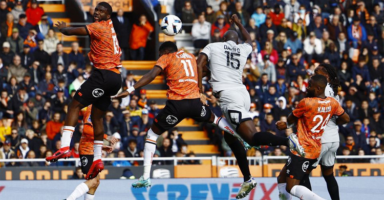 Late Danilo header earns PSG victory at Lorient