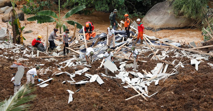 Indonesia quake kills 268, many of them children