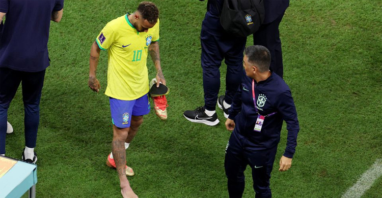 Neymar to have ankle injury assessed on Friday