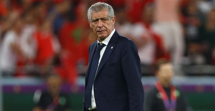 Portugal coach Santos leaves job after World Cup exit