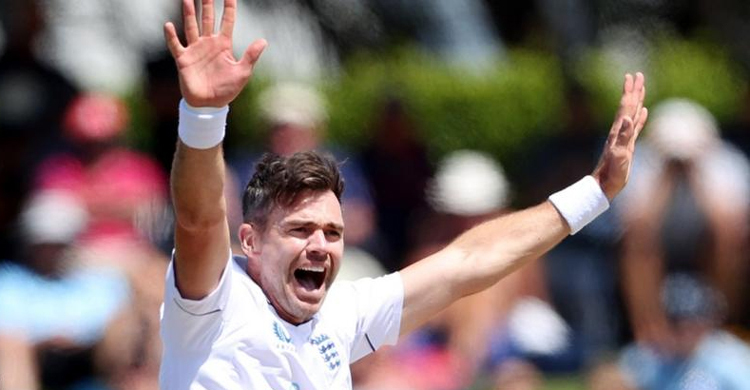 Anderson returns to top of Test bowling rankings at 40