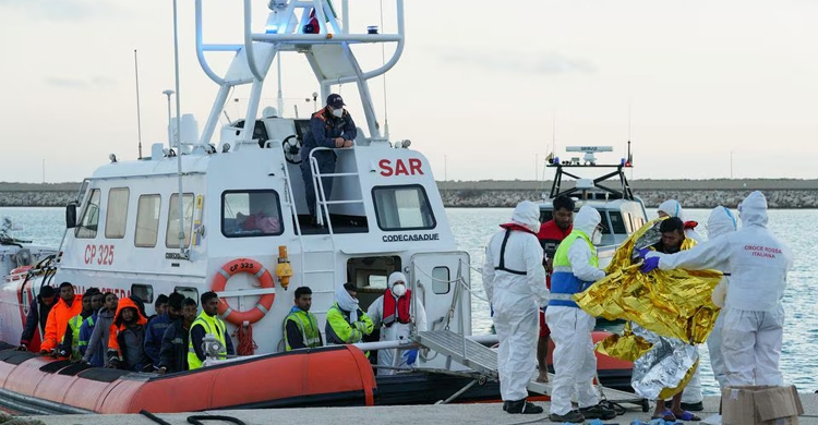 17 Bangladeshi migrants rescued after shipwreck in Mediterranean