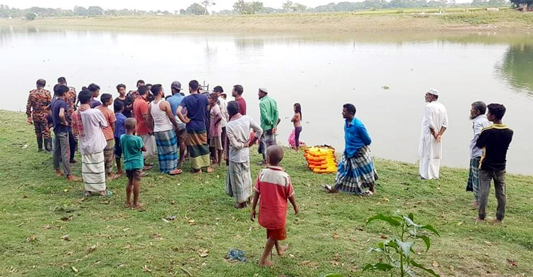 নদীতে ডুব দিয়ে আর ওপরে উঠল না যুবক