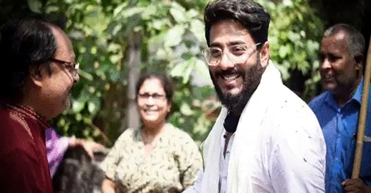 ভোট দিয়ে রাজ বললেন, আমিই জিতব