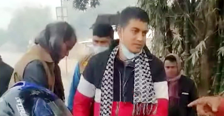 ফেনসিডিলসহ হাইওয়ে পুলিশ কনস্টেবল আটক