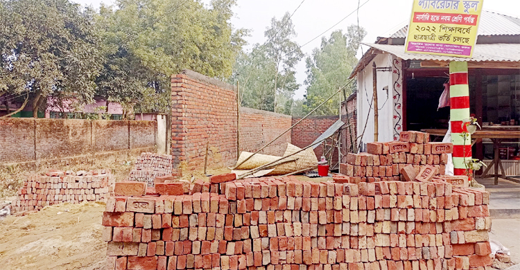 শপথ নিয়েই জমি দখলে ব্যস্ত ইউপি চেয়ারম্যান