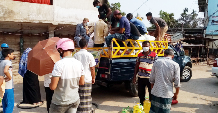 ১০ ডিলারের মধ্যে টিসিবি পণ্য তুলেছেন মাত্র একজন