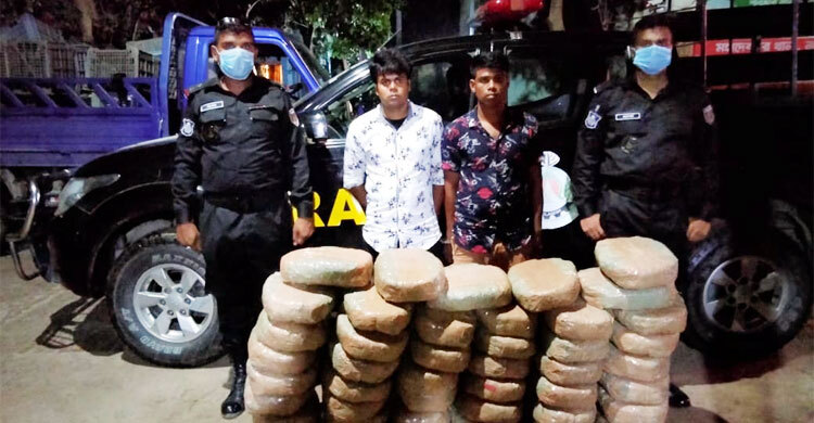 ১০০ কেজি গাঁজাসহ গ্রেফতার ২