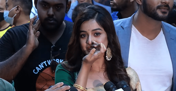 ‘অপারেশন সুন্দরবন’ দেখে খুশিতে কাঁদলেন দর্শনা