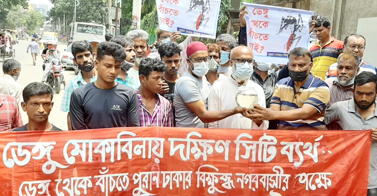 তাপসকে ‘ডেঙ্গুর লার্ভা উপহার’, কাউন্সিলর বললেন ‘খোকনের নাটক’