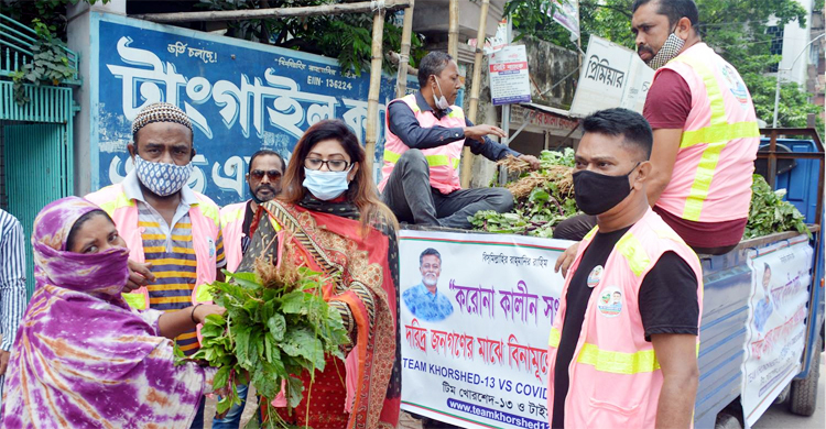 প্রতিদিন দেড় হাজার পরিবারকে সবজি দেবে টিম খোরশেদ
