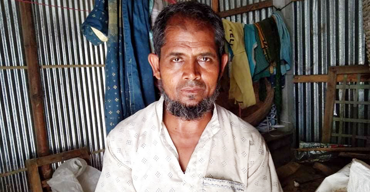 ঋণের টাকায় কেনা ভ্যান চুরি, নিঃস্ব মঈনুল