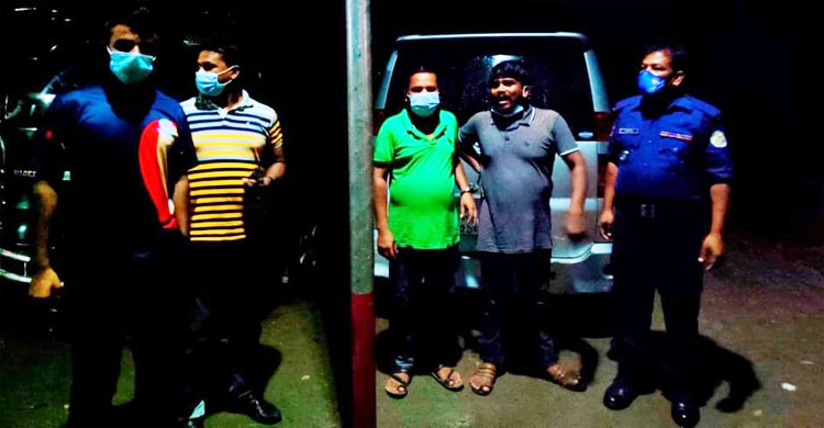 লকডাউনে মাইক্রোবাসে যাত্রী পরিবহন, চালক-সহকারীর ১৫ দিনের কারাদণ্ড