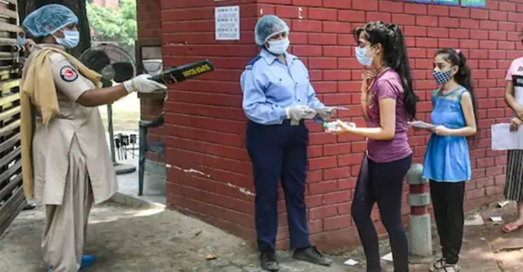 অন্তর্বাস খুলে পরীক্ষাকেন্দ্রে ঢুকতে বাধ্য করার ঘটনায় গ্রেফতার ৫