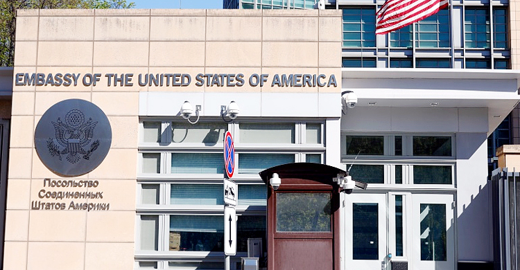 Russia orders US diplomats to leave as Ukraine tensions escalate