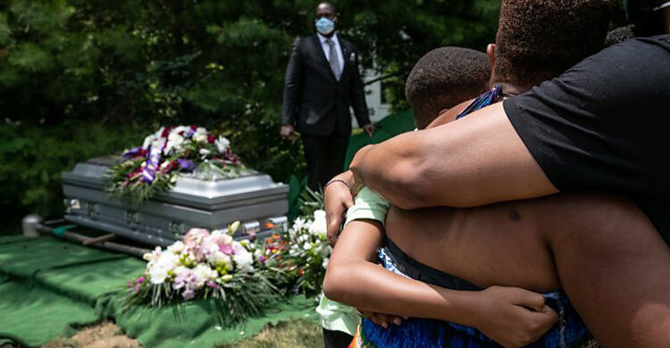 Coronavirus: US death toll passes 200,000