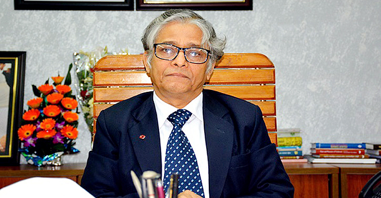 দেশে ফিরেছেন ঢাবি উপাচার্য