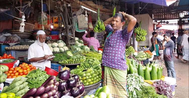 সবজির দামে আগুন