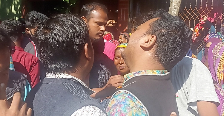 3 of a family killed as bus hits motorbike