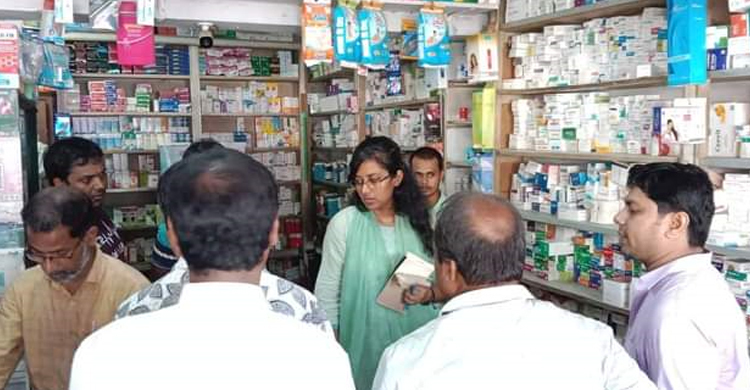 নাপা সিরাপে ১৫ টাকা বেশি, জরিমানা ১৫ হাজার