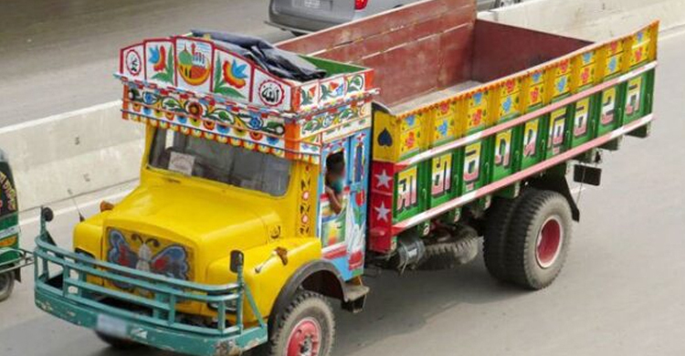 ভোলায় ট্রাকচাপায় শ্রমিক নিহত