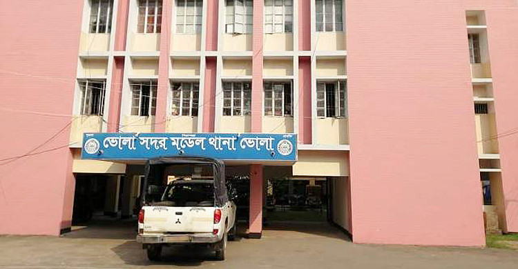 মেয়েকে যৌন নির্যাতনের অভিযোগ, স্বামীর গোপনাঙ্গ কেটে দিলেন স্ত্রী