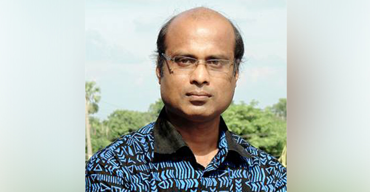 প্রধানমন্ত্রীর পরিবার নিয়ে কটূক্তি, পলাতক শিক্ষক বহিষ্কার