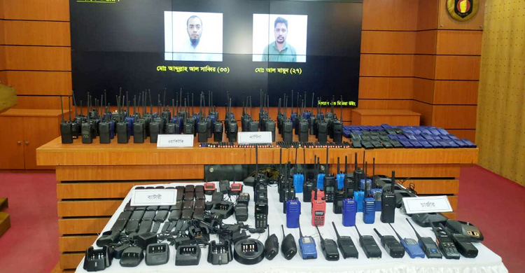 বিটিআরসিকে ফাঁকি দিয়ে ওয়াকিটকি বিক্রি, কিনছে অপরাধীরা