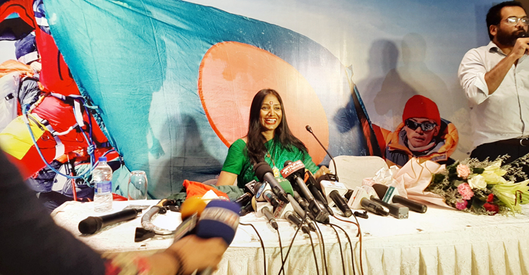 ওয়াসফিয়ার মুখে কে-টু পর্বতশৃঙ্গ জয়ের বর্ণনা