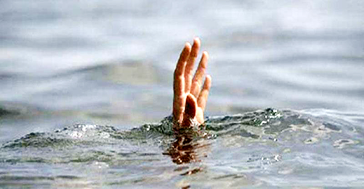 চাঁপাইনবাবগঞ্জে পানিতে ডুবে কলেজছাত্রসহ ২ জনের মৃত্যু